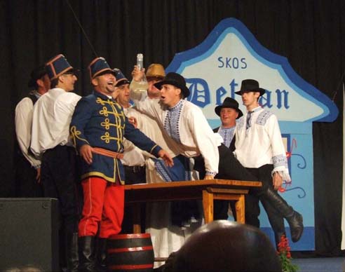 The folklore ensemble from Erdevík.