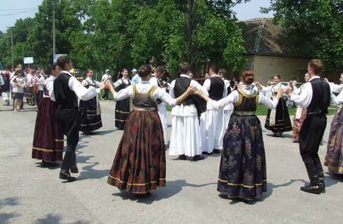 There were many guests, one of them was folklore ensemble KUS Bunjevačko kolo from Subotica.