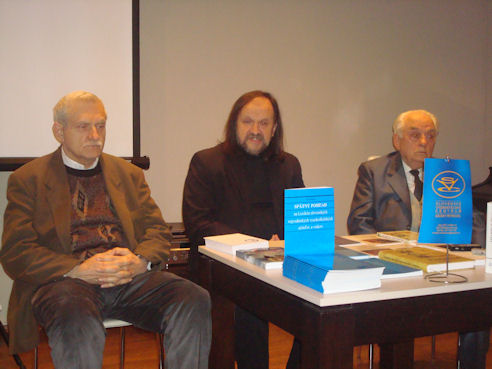 Riaditeľ SVC  Vladimír Valentík predstavil knihy vydané v roku 2010