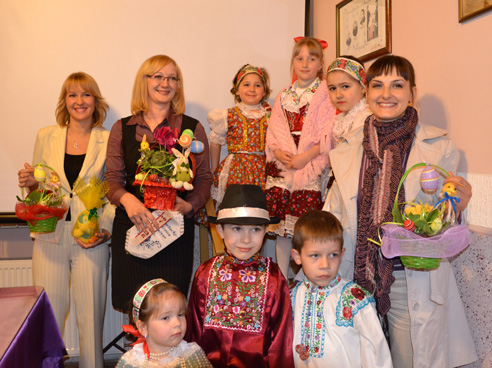 Employees of CIVS with children from Vojlovice