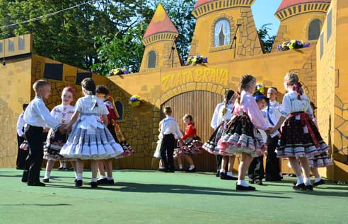 Detský folklórny súbor Hájiček, KUS Mladosť z Lugu