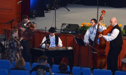 Orchester SKOS-u Detvan z Vojlovice (um. vedúci Vladimír Kolárik)