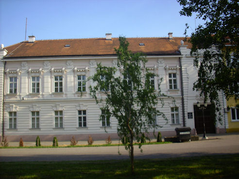 Historická budova v centre Kovačice